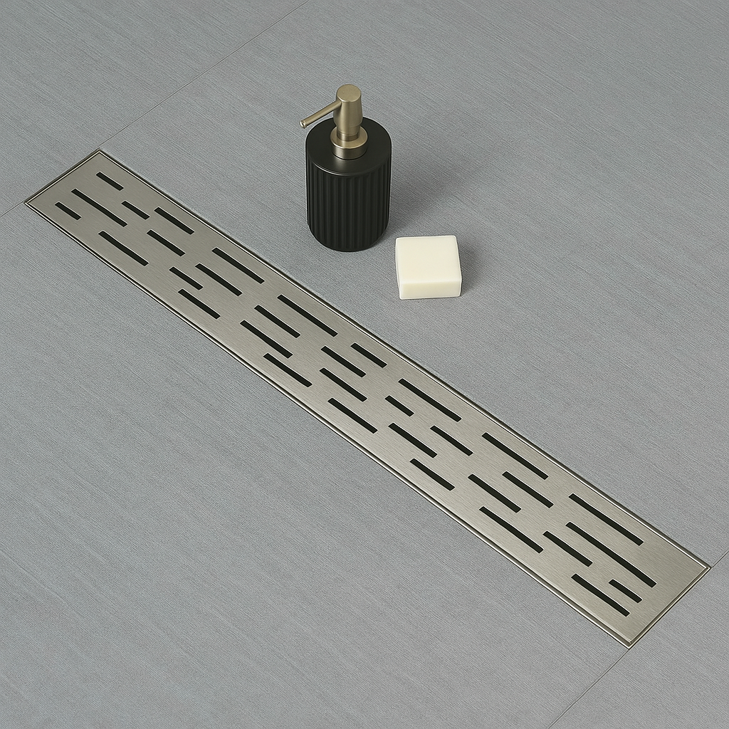 Caniveau de douche linéaire Cascena 32″, acier inoxydable 304 — Couvercle à carreler ou à grille